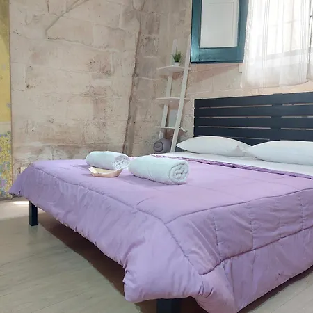 White Suite B&B-3