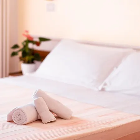 Hotel Cheri-3