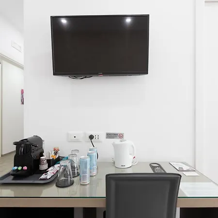 247 Luxury Rooms Trastevere-3