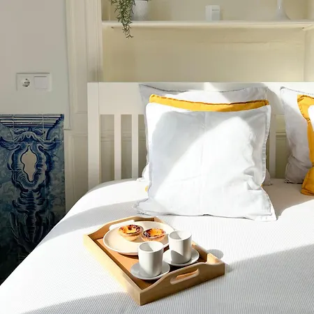 Spacious Historic Room On Rua Augusta-3