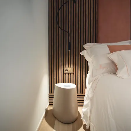 Tritone Luxury Suites Fontana di Trevi-3