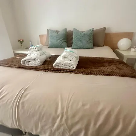 Suite 84 Holiday Home a pochi minuti dalla stazione-3