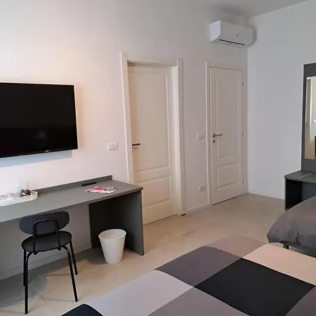 Bolognamania Rooms-Saffi-2