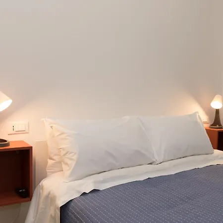 Posterla22 Ensuite Rooms-2