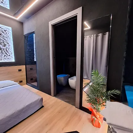 Dark & Light Rooms & Luxury Suites-3