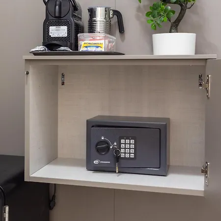 Luxury Station Suite-3