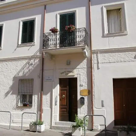 Domo Janas Affittacamere Guesthouse-3