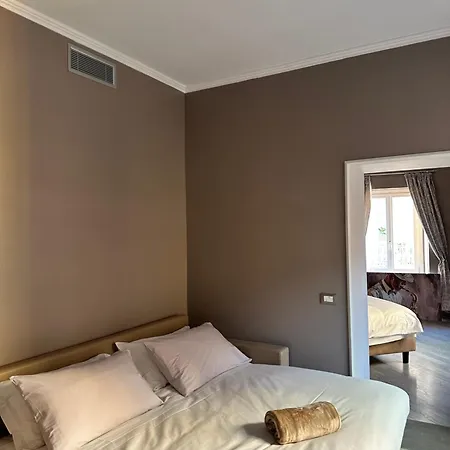 Prima Fila Due Pemium Guest House-3