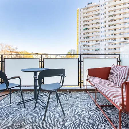 Daplace - Corso Sempione Suites-2