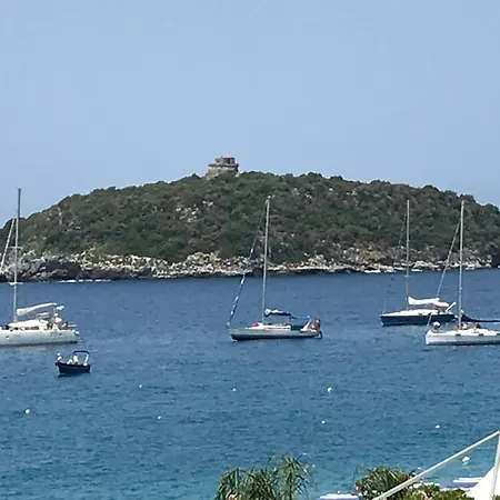 Il Diamante Sul Mare-3