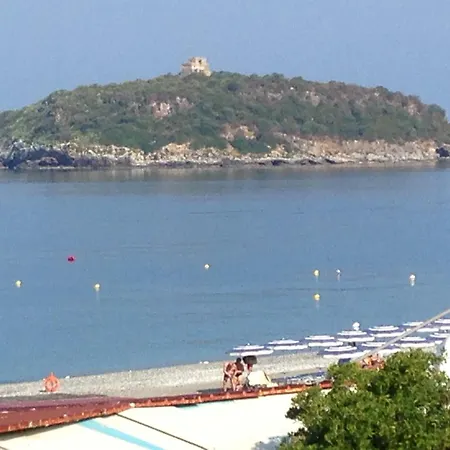 Il Diamante Sul Mare-2
