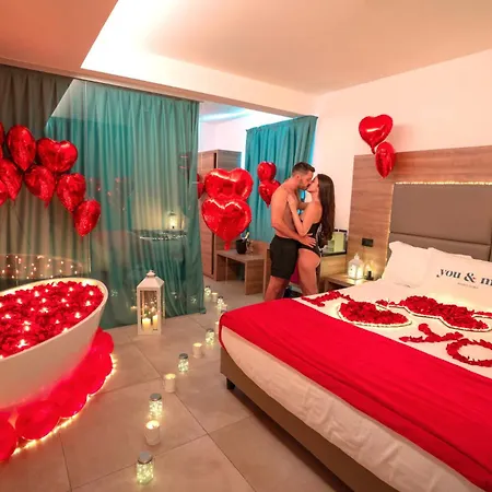 You & Me Beach Hotel - Adults Friendly-3