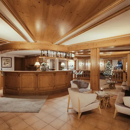 Villa Flora Mountain Lodges-3