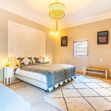 Riad Jolie-3