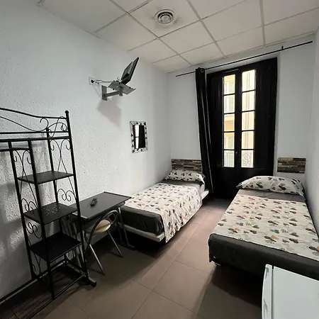 Hostal Milan-2