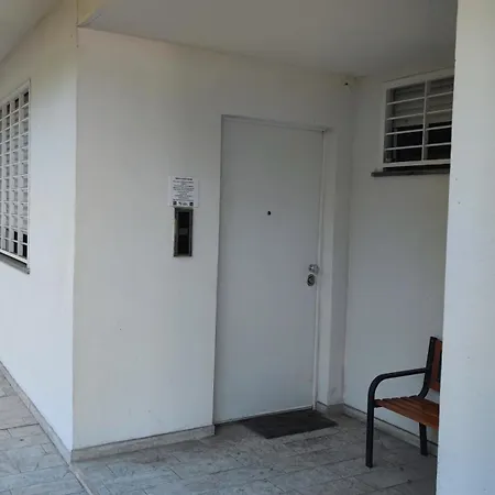 Pisky'S Guest House-2
