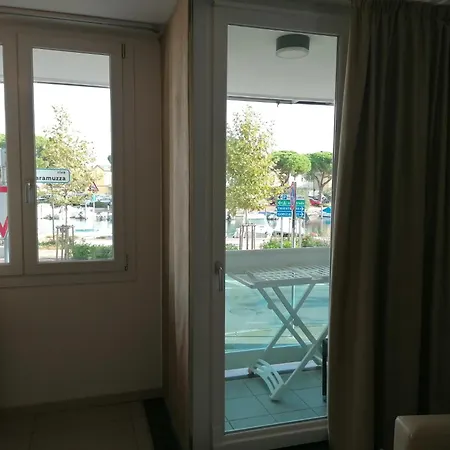 Residence Aprilia-2