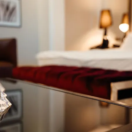 Senator Hotel-2