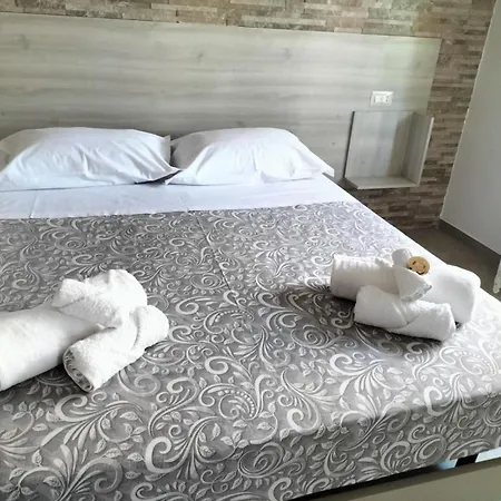 Hera Tropea Rooms-2