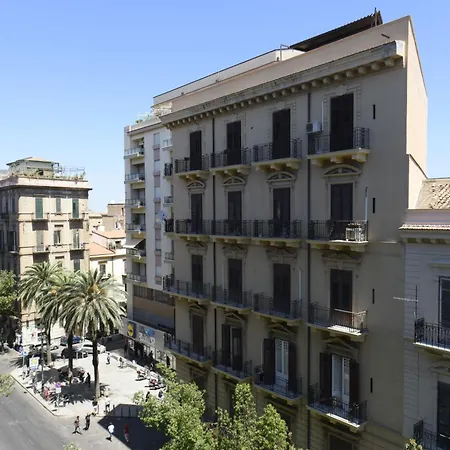 Hotel Roma 62-3