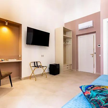 Magnini Rooms-3