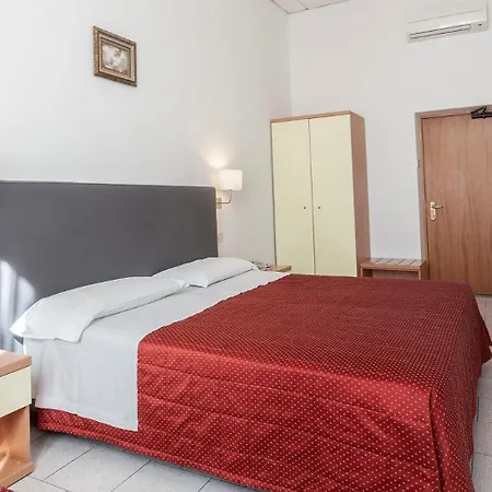 Hotel St. James-2