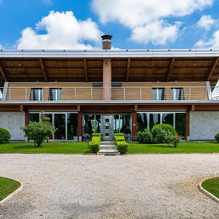 Casale Delle Ronde B&B-2