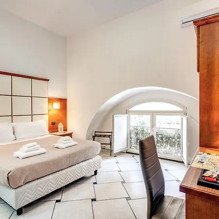 Garibaldi Suite-3