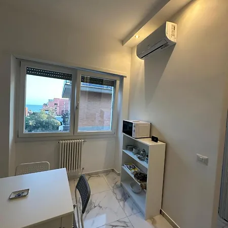 Al Porto Di Roma B&B-2