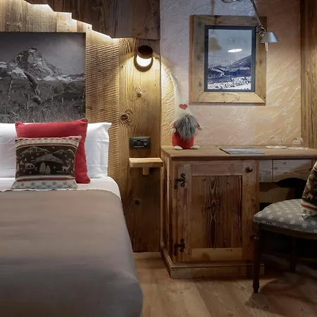 Francois Boutique Rooms - Matterhorn Retreat & Spa In Cervinia-3