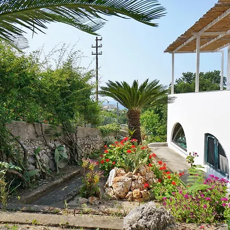 Dimora Storica Villa Pasquale Capri-3