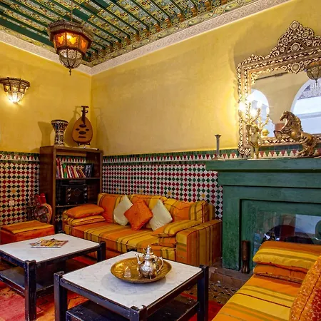 Riad Lakhdar-2