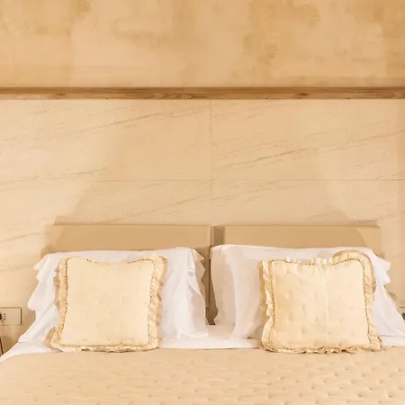 Palazzo Falcinelli Luxury Room in Montepulciano Center with Air Conditioning&Elevator-2