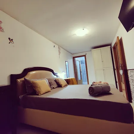 The Second Floor-3