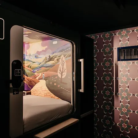 Capsule Hotel - Lucerne Old Town-3