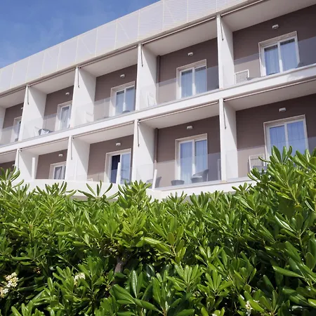 Ticho'S Greenblu Hotel-2