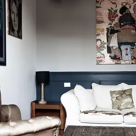 Soprarno Suites-3