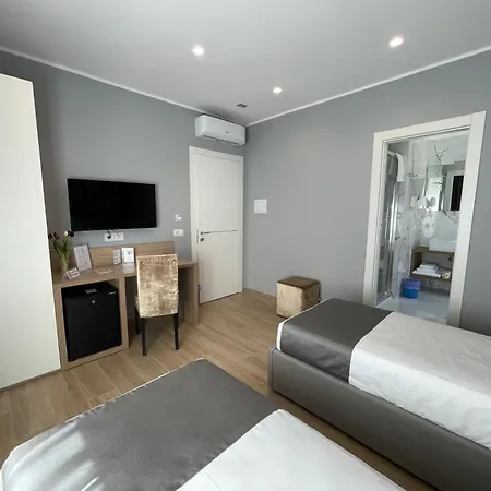 Martini Suite 2 Bari-3