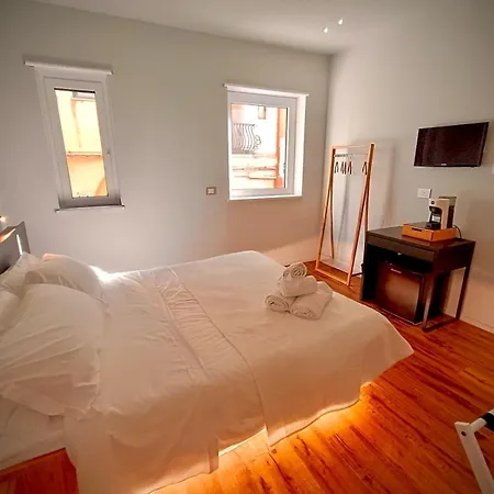 Taormina Boutique Rooms-3
