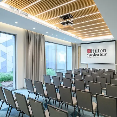 Hilton Garden Inn Budapest City Centre-2