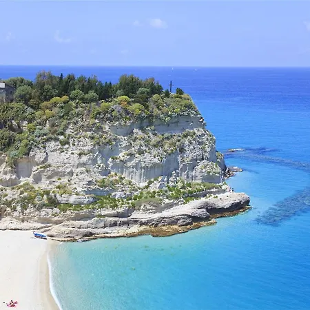 Campus Dei - Tropea Rooms-2
