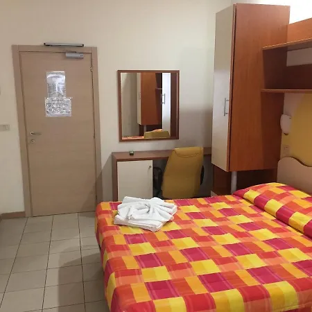 Hotel New Happy-2