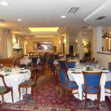 Hotel Villa Savoia-3