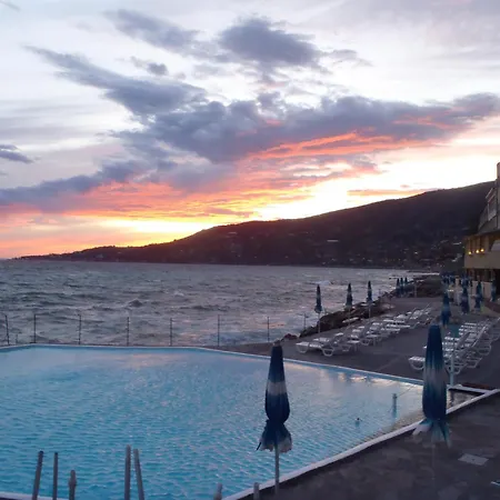 Hotel La Perla Del Capo-2