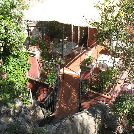 B&B L'Orto Sul Tetto-3