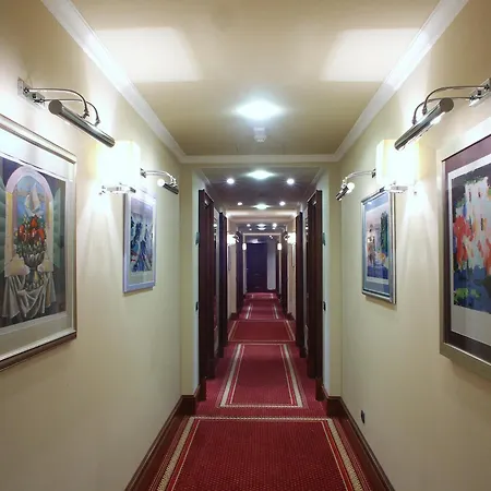 Best Western Premier Hotel Astoria-3
