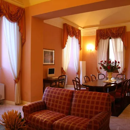 Grand Hotel Italia-3