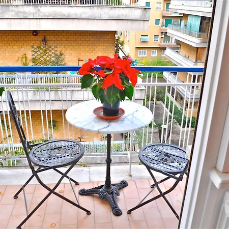 Aurelia 429 Fine Town House-2