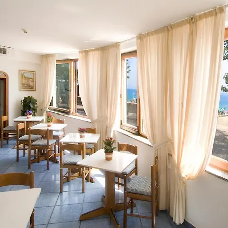 Hotel Eugenio-3