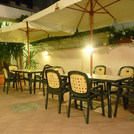 Hotel Prestige-2